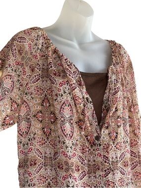 Liz Claiborne Woman Sheer Paisley Floral Peasant Top Size 1X built in tank Fall